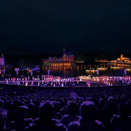 6 Pers Au Temple A 15 Min Du Parc Puydufou