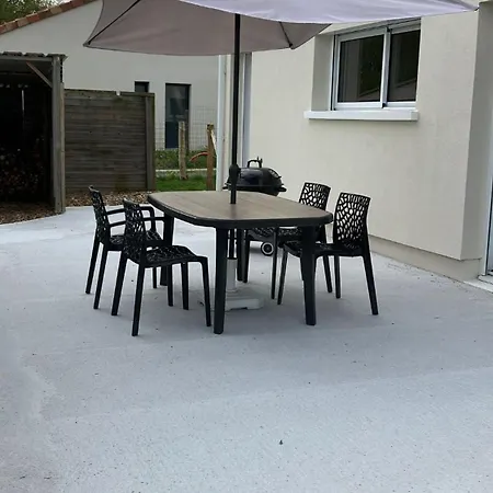 Holiday home 6 Pers Au Temple A 15 Min Du Parc Puydufou